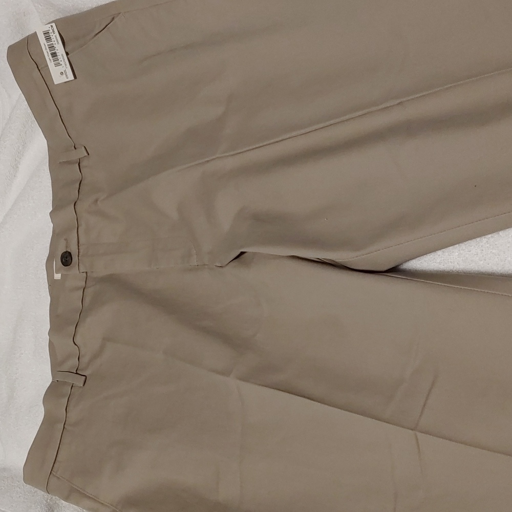 Goodthreads Men's Slim-Fit Wrinkle-Free Comfort Stretch Dress Chino Pant